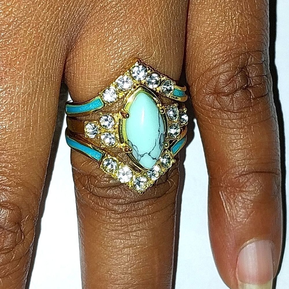 Absolutely gorgeous 3pc vintage ring set sz.7